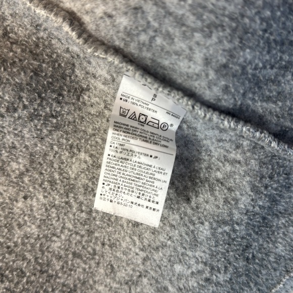 Banana Republic Grey Thick Comfy Cardigan Size Small EUC - Picture 6 of 7
